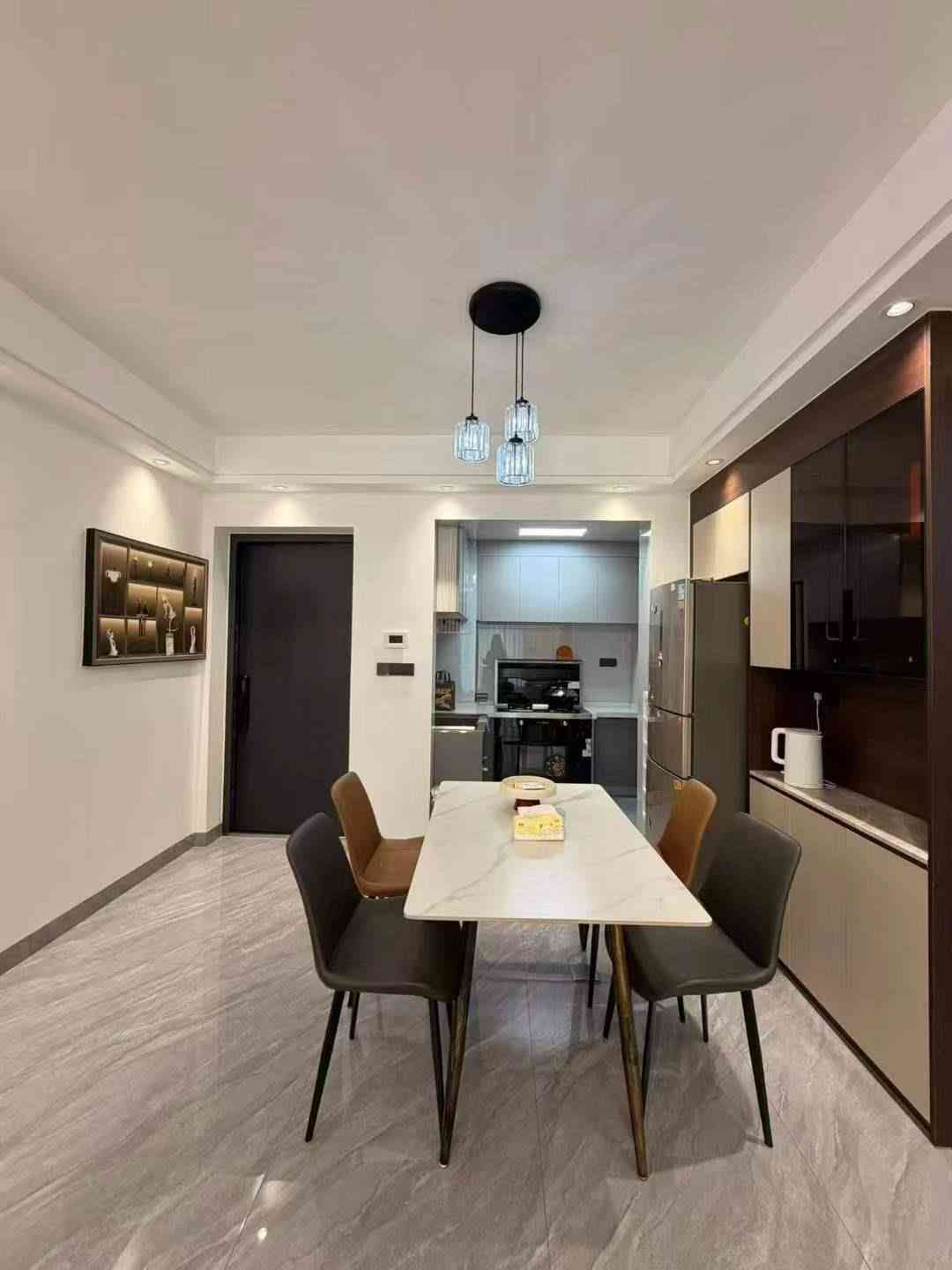 首次出租新县城剑英大道外国语学区【欣悦国际】2房2厅2卫 约85平 豪华装修保养靓 拎包入住 租1700元 密码锁 方便看房