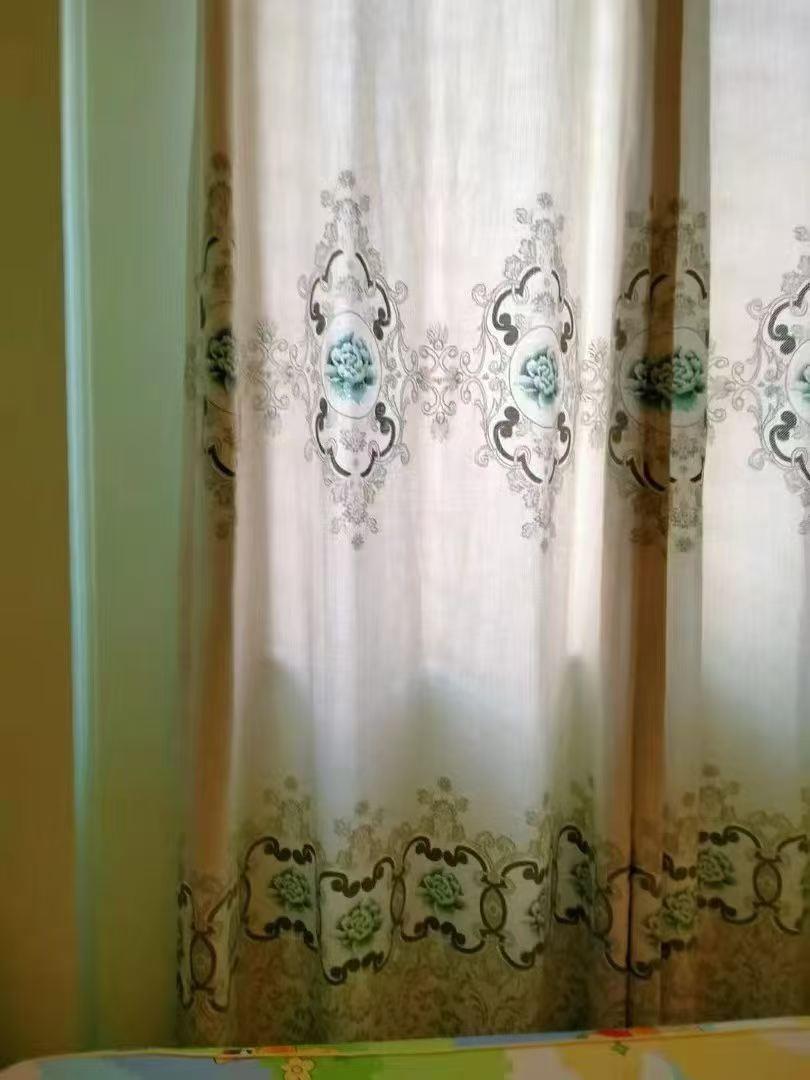 新县城五洲花园 电梯5楼 两房两厅两卫 家私家电齐全 拎包入住 租1200元/月（包物业）一年起租 押二付一