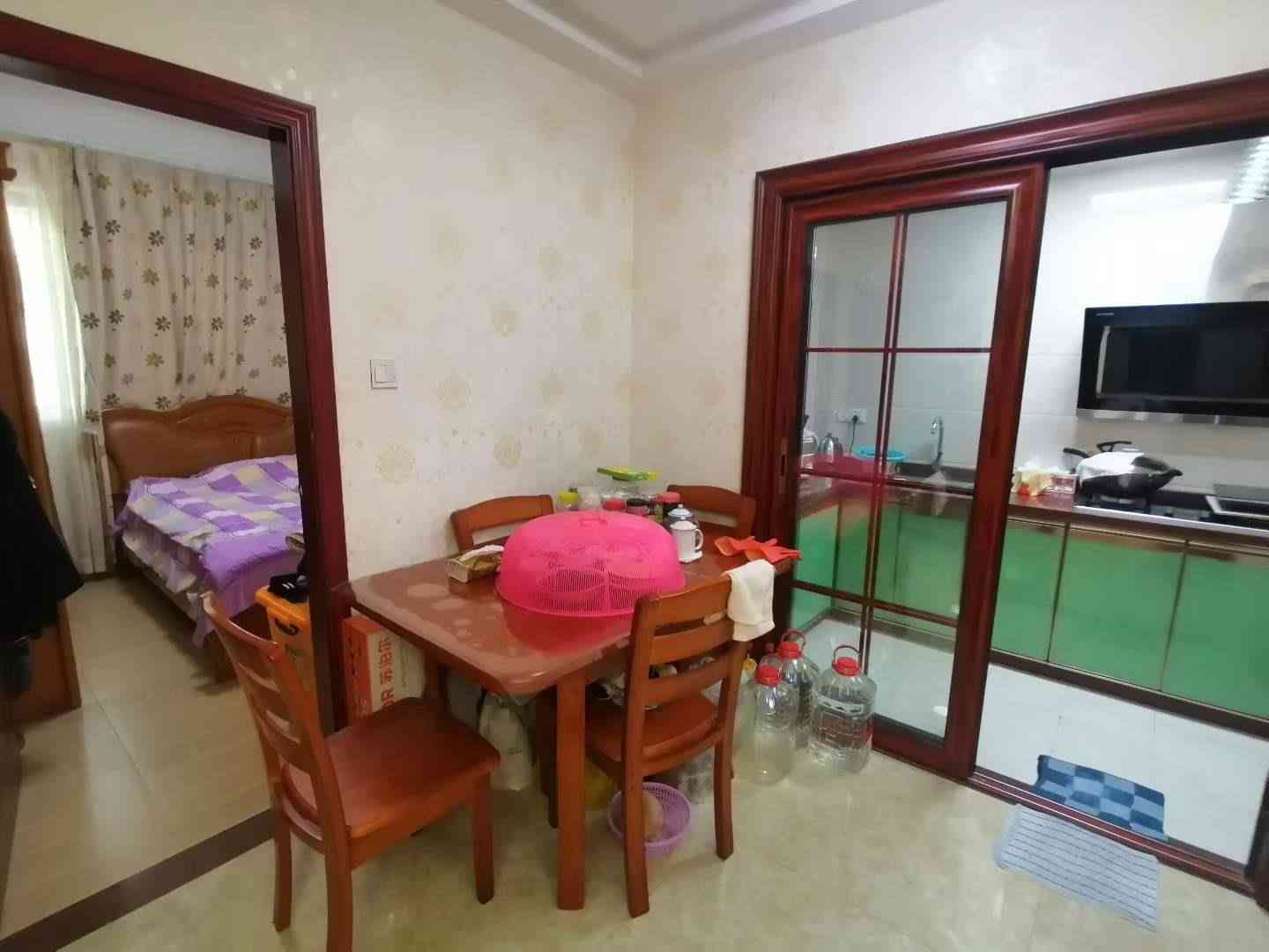好有性价电梯2房小区槐岗雅苑楼层电梯中低楼层面积约70㎡结构2厅2厅售价26.8万（一口价）过户满五首套首付几万元优势安静养生小区 小区中心段 户型结构方正 小区停车方便 精装修送整屋家私家电 近菜市
