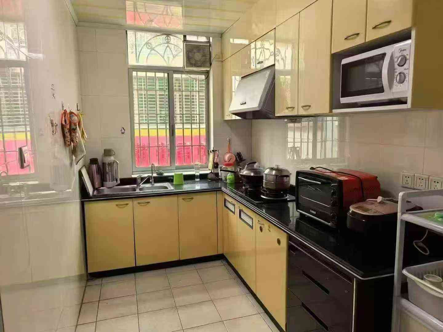 出租江南街道办韵馨园对面步梯2楼4房2厅2卫 租1480元/月 近鸿都小学 培英 元城小学 看房方便姚