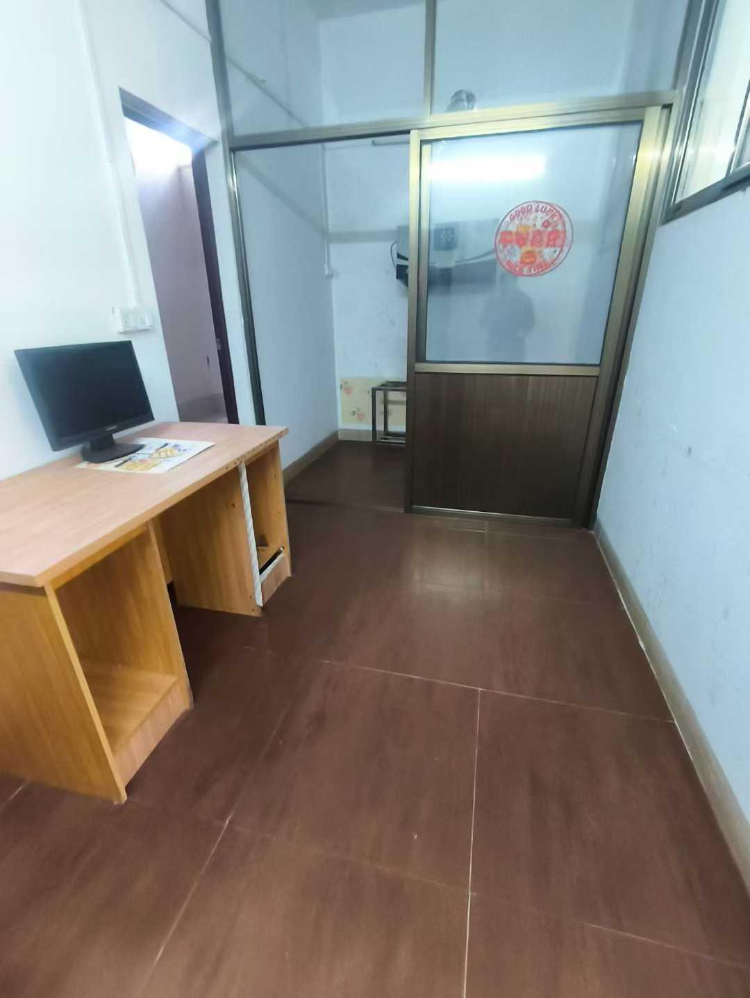 天秀新苑附近2楼1房1厅1厨1卫1阳台按现状出租 租500元 