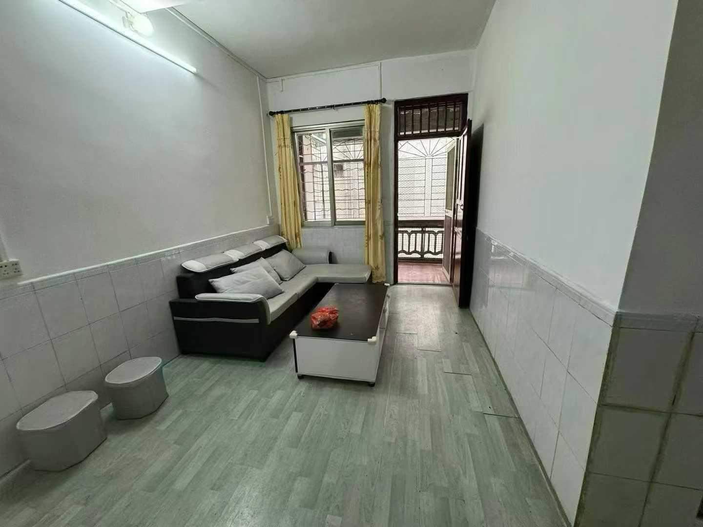 可租江北金山小学2楼 2房1卫 带共用杂间 精装修 带家私家电 近金山小学 押二付 一年起租 月租800元 有钥匙方便看房俊华