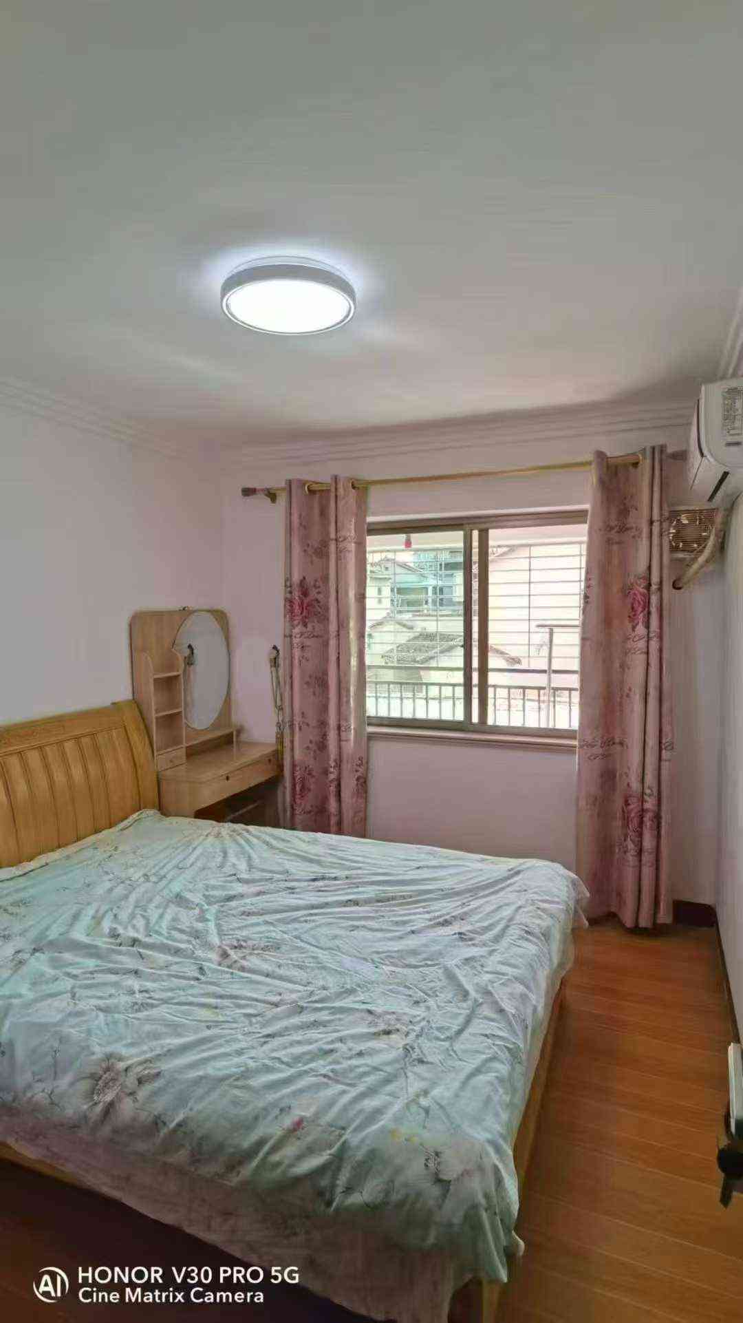 定金当首付新县城怡福名都二楼花园式园林小区 新民 扶贵小学双学区 主家高档装修 带全屋家私家电拎包入住 满五 4房2厅2卫双阳台132平方 看房方便 售59.8万何生 
