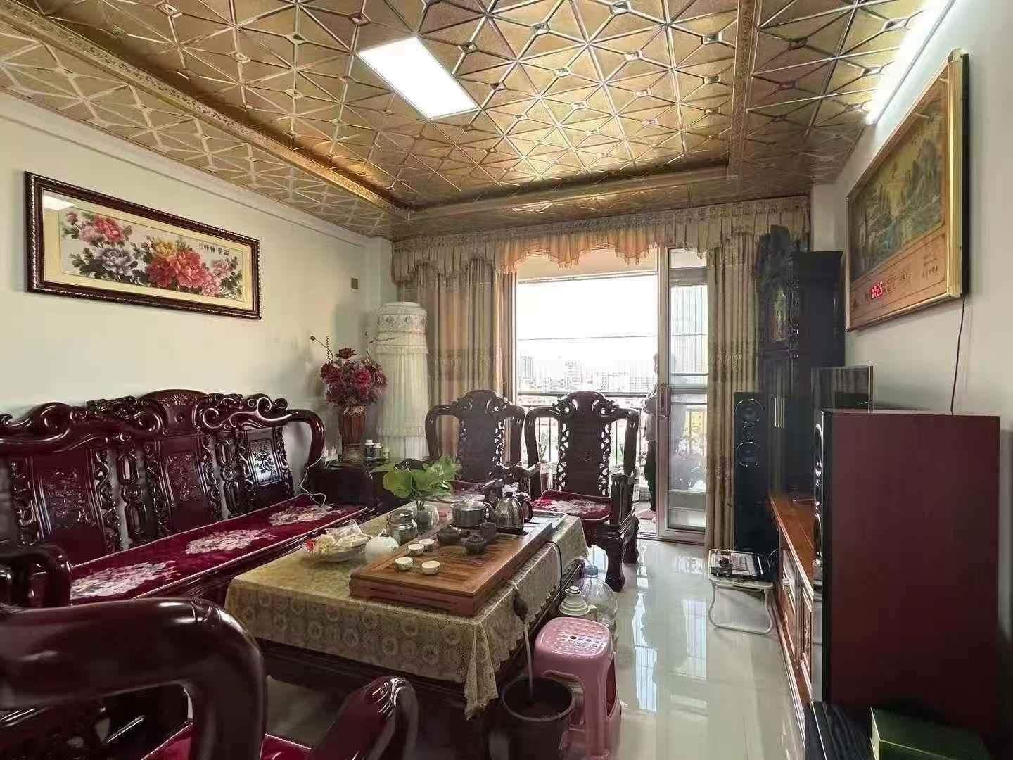 雷呐卖服了哇新民小学电梯靓2房新县城【华润花园】电梯中高靓楼层2房2厅1卫约73平方米豪华装修现仅售43.8万（小议） 红本在手 满五 过户便宜 预约看房威
