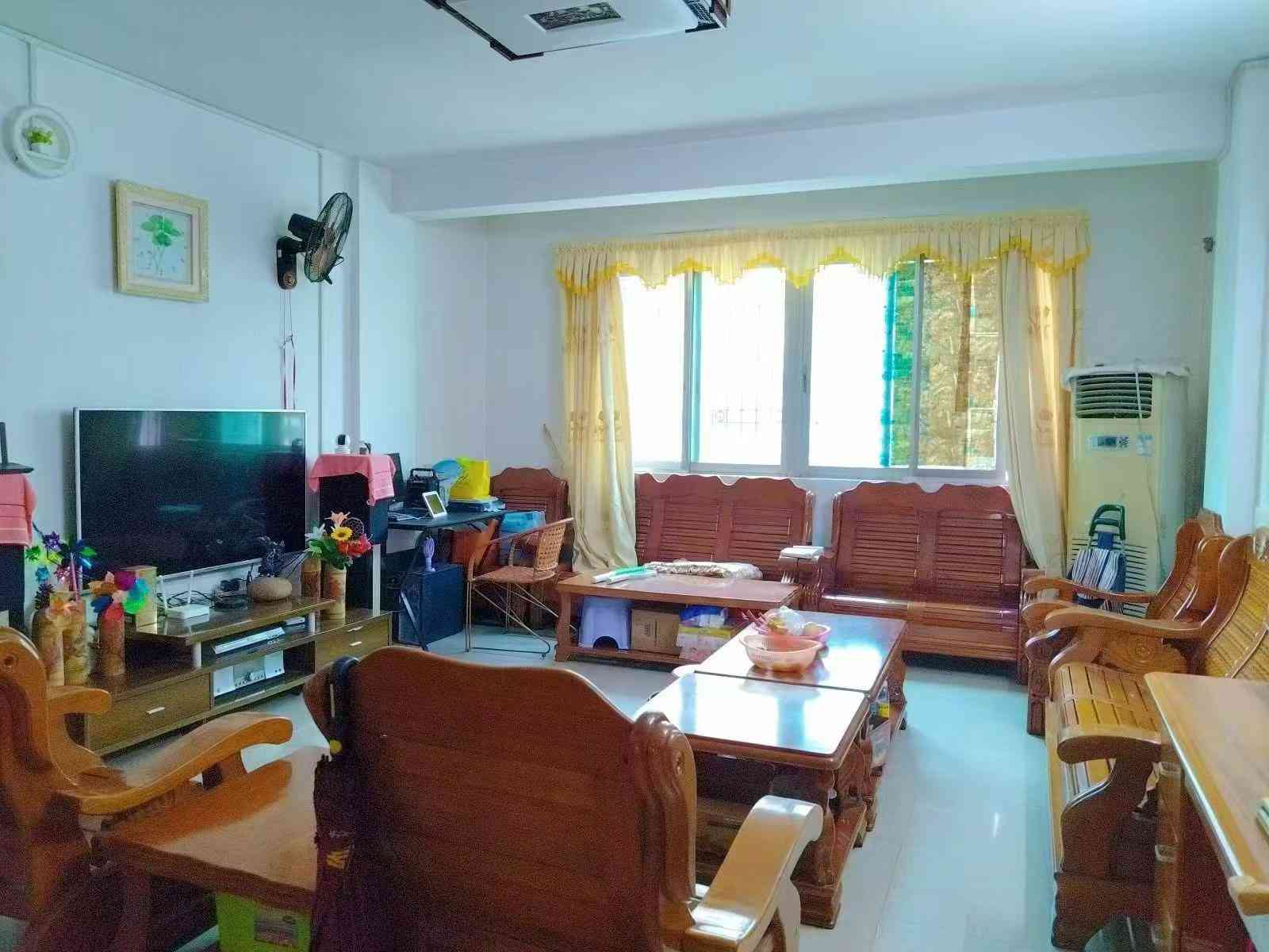 出售江南金城花园加装电梯靓楼层 3房2厅2卫 125平方 装修清楚 售39.8万 微信蓝海