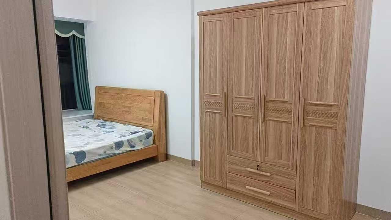 新县城外国语附近 70年产权（现房比图片靓） 御元阳光城大三房二厅两卫 电梯中间靓楼层113平方精装修 租1800元/月 一年起租 押二付一 方便看房