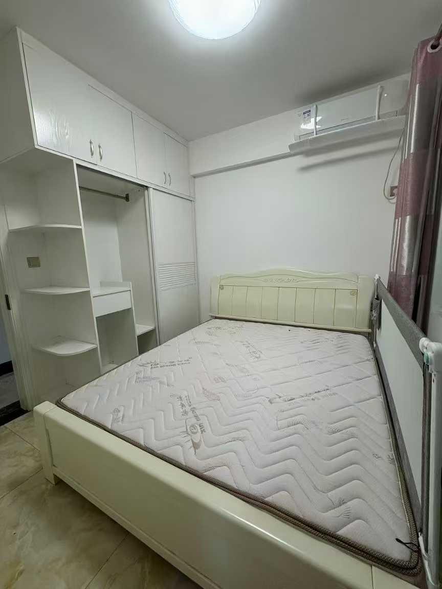 可租可售出租房 怡福名都大小区电梯房 2房2厅2卫 63平方精装修 家私家电齐全 拎包入住 租1100元/月 开价45.8万 