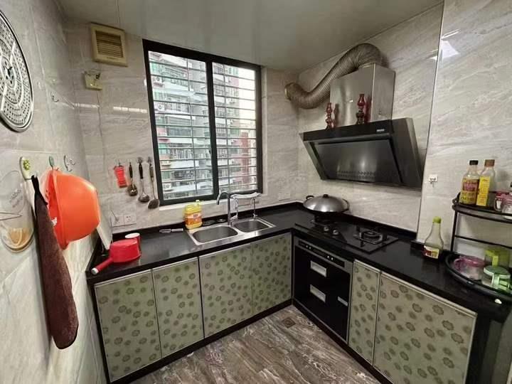 【御景湾】加装电梯3房出租新县城沟湖路御景湾小区电梯中间楼层 3房2厅2卫 精装修保养好 家私家电齐全 押二付一 一年起租 月租1500元/月【看房方便】