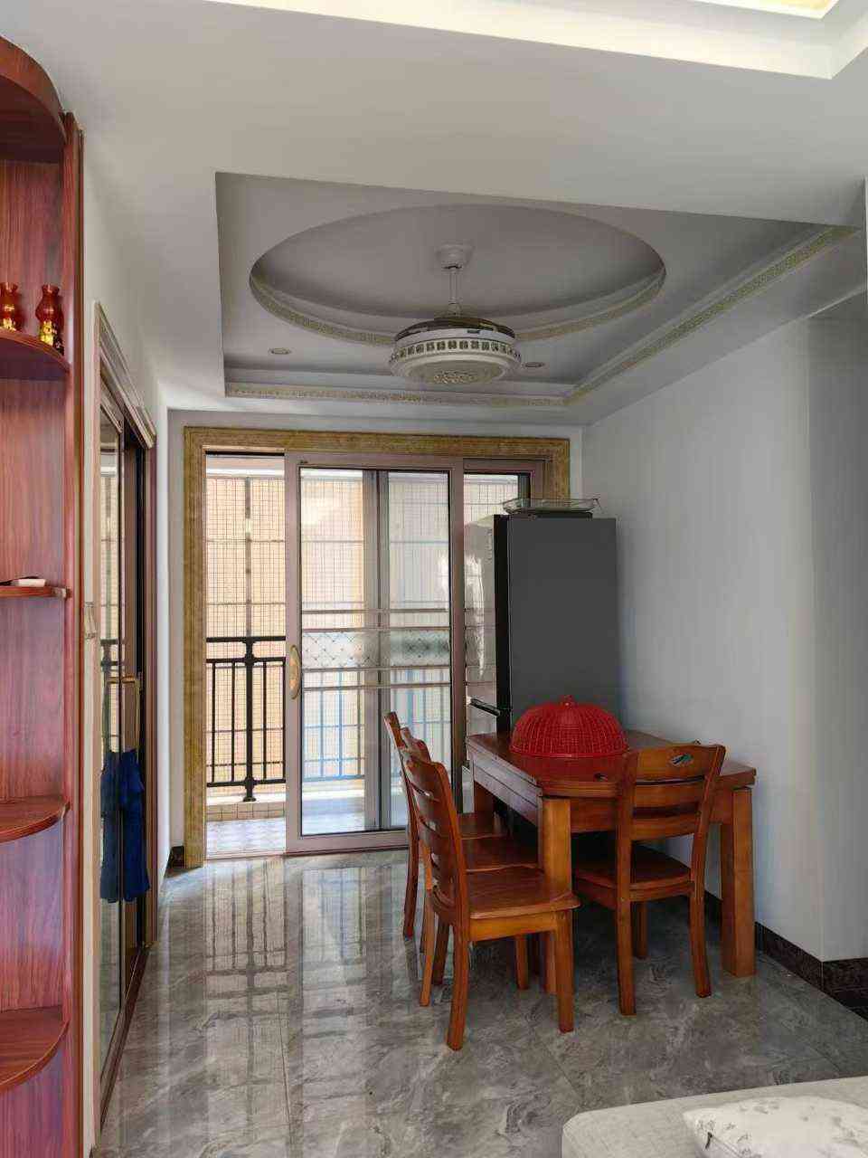 ♀本人出租新县城粤东旁百福城三房出租 电梯中间楼层 家私家电齐全 租金1800元/月 看房提前预约