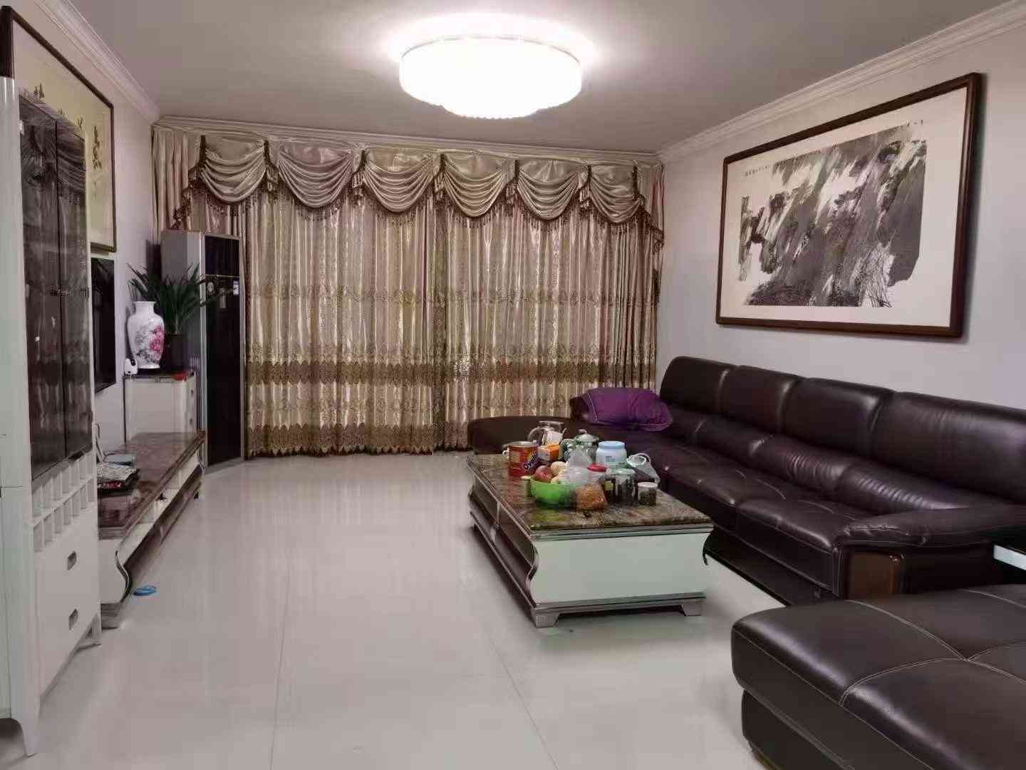 鸿都学区房B《鸿都帝景湾维也纳》电梯中底楼带大厨房4房2厅3阳台 158平方 南向 南北通透 业主精装修 仅售93.8万小刀 预约看房